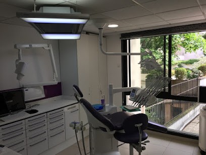 Dr Thierry Leprince, Dentiste à Neuilly-sur-Seine