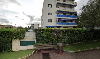 Dumas Fauret Hattu Dubertrand, Dentiste à Mandelieu-la-Napoule