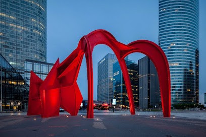 Dentiste La Défense - Dr Tapiro, Dr Saada, Dr Haennel, Dr Thiar, Dr Soheili, Dentiste à Courbevoie