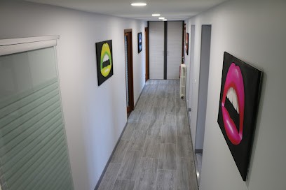 SELARL INESTYVAN, Dentiste à Saint-Jean-de-la-Ruelle