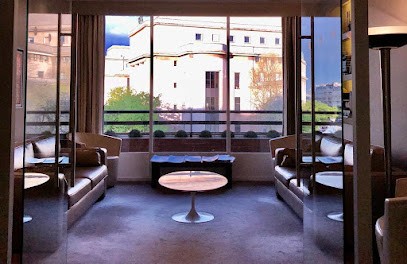 Dr Bertrand Khayat, Dentiste à Paris 16