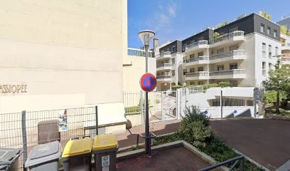 Kouzoundjian Jean-Pierre, Dentiste à Issy-les-Moulineaux