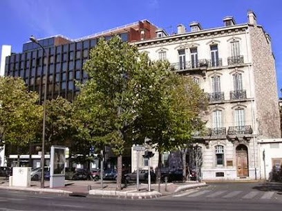 Dr DOBIN - Dentiste Marseille 8e, Dentiste à Marseille 08