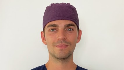 Thibault Nicollet, Dentiste à Paris 06