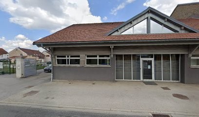 Dr. HARRE Childéric, Dentiste à Doubs