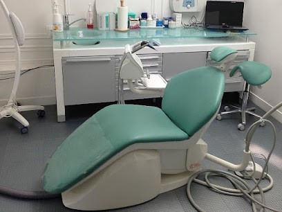 Dr Annette Nahmani, Dentiste à Paris 07