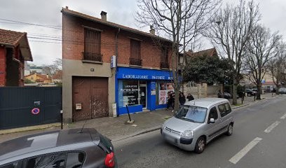 Atlan Jean-Yves MEKADENT, Dentiste à Stains