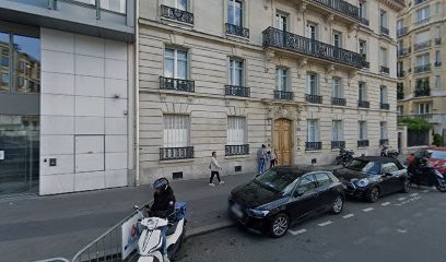 Ribes Dominique, Dentiste à Neuilly-sur-Seine
