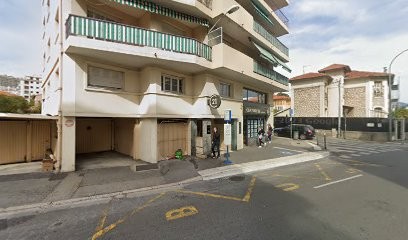 Dahan Céline, Dentiste à Nice