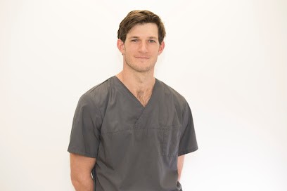 Docteur Jean MATTEI, Dentiste à Hyères