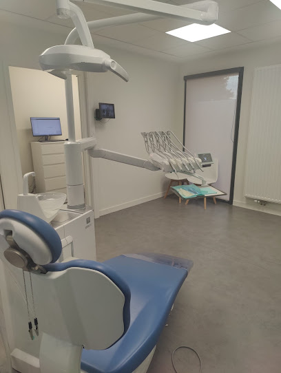 Cabinet Dentaire Dr Lopez & Dr Calderon, Dentiste à Thénezay