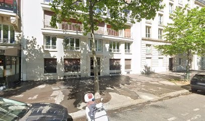 et postopératoire de plans de morsure en résine en chirurgie orthognathique, Dentiste à Paris 07