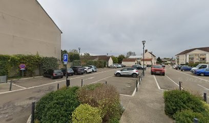 Juguluc Catalin, Dentiste à Saint-Clément