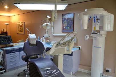 Dr Nathaniel BENICHOU, Dentiste à Issy-les-Moulineaux