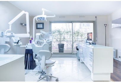 Dr. Denis Cattan, Dentiste à Paris 14
