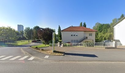 Simon Thierry, Dentiste à Doulcon