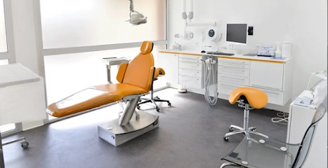 Dr Sandy SOSCIA, Dentiste à Vitrolles