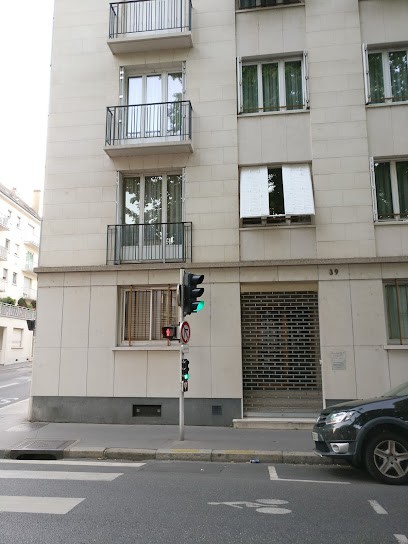 Dr Damien Chollet, Dentiste à Tours