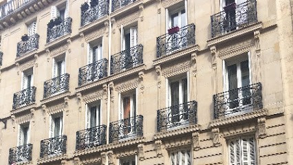 Centre Dentaire Saint-Petersbourg, Dentiste à Paris 08