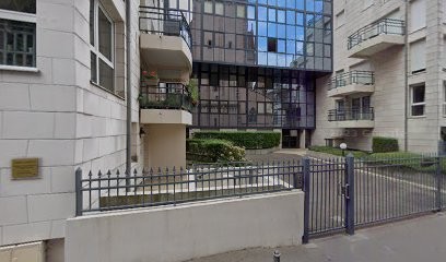 Halimi Carina, Dentiste à Strasbourg