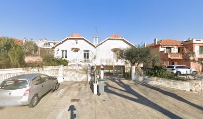 Moutet Robert, Dentiste au Pradet