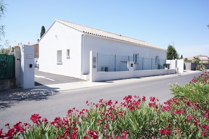 Farenc Max, Dentiste à Vias