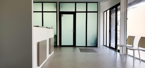 Centre de Soins Dentaire Neuilly Charles de Gaulle, Dentiste à Neuilly-sur-Seine