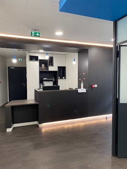 Dr CHAMBON Ancelin, Cabinet de Chirurgie Dentaire des Dômes, Dentiste à Clermont-Ferrand