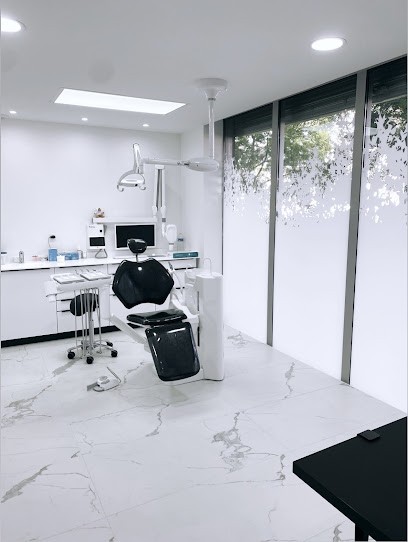 Dr Yaniv Benamou Chirurgien-dentiste, Dentiste à Toulouse