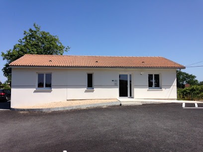 Docteur Bettina Pazzini, Dentiste à Saint-Germain-du-Puch