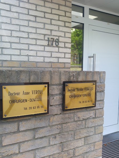 Ferrand Nicolas, Dentiste à Dunkerque