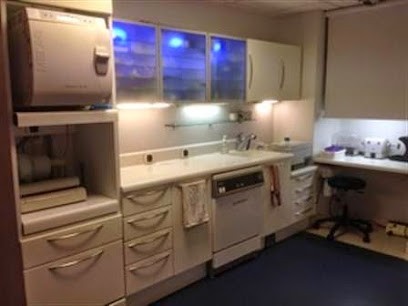 Dr. Laurent AUFRERE, Dentiste à Tours