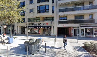 Brion Carine, Dentiste à Neuilly-sur-Seine