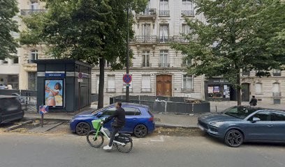 Dr Edouard Cristofari, Dentiste à Paris 17