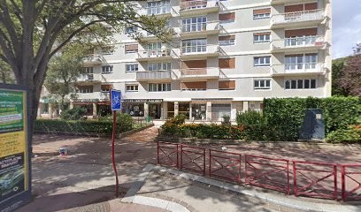 Dampoux Françoise, Dentiste à Sceaux