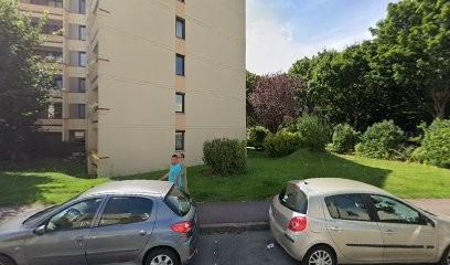 Robin Luz, Dentiste à Montigny-le-Bretonneux