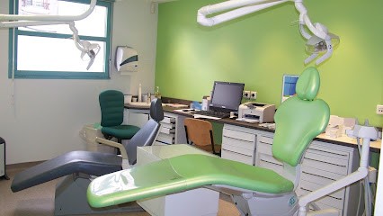 Centre Dentaire Mutualiste AÉSIO Santé, Dentiste à Clermont-Ferrand