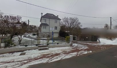 Phan Van Cron Pierre, Dentiste à Chissay-en-Touraine