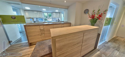 Dr PITALUGUE-POKOJ Perrine, Dentiste à Fréjus