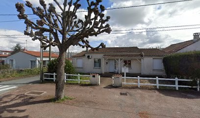 Béchina-Saucourt Marie, Dentiste à Saintes