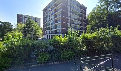 Dilly Frédéric, Dentiste à Épinay-sous-Sénart