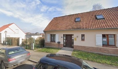 Dabert Dervaux, Dentiste à Conty