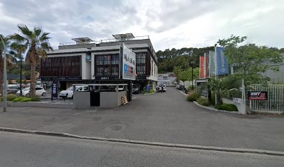 Toucas Florent, Dentiste à Hyères