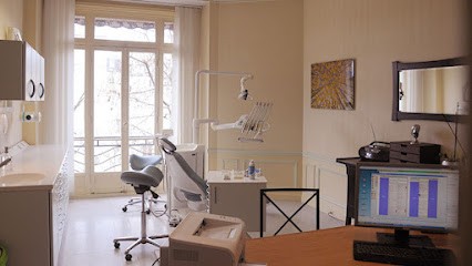 SKOWRONEK Fabrice, Dentiste à Paris 11