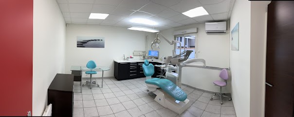 Dr ARAMA DJOUADI Farida, Dentiste à La Salvetat-Saint-Gilles