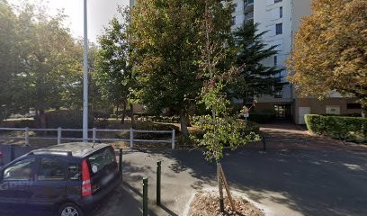 MADAME IOANA VOICAN, Dentiste à Neuilly-sur-Marne