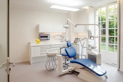 Dr Kamil Abtroun Dentiste à Paris 13