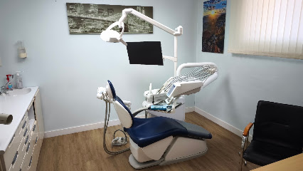 Docteur Antoine Mathieu, Dentiste à la Trinité