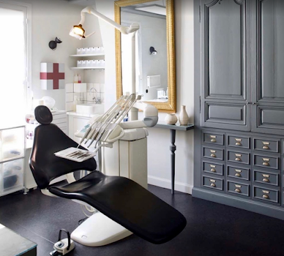 Dr Paje-Rius Paloma - Chirurgien Dentiste Paris 8Ème Dentiste à Paris 08