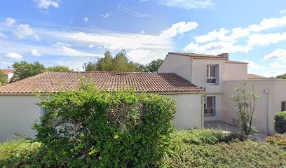 Dr Linda FEZZANI - Chirurgien-Dentiste, Dentiste à La Roche-sur-Yon